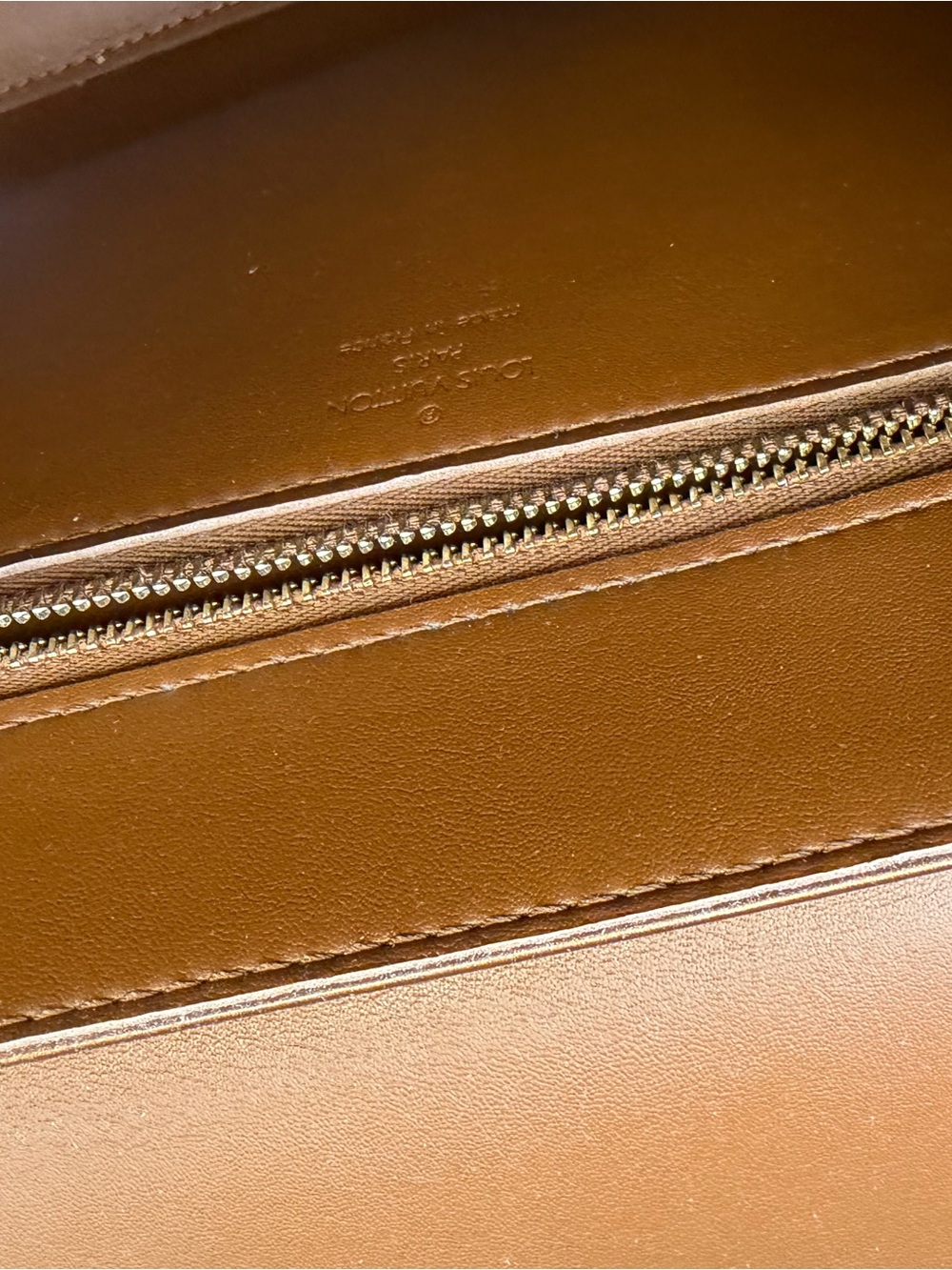 Louis Vuitton Brown Patent Vernis Monogram Crossbody Bag with Buckle - Picture 7 of 9